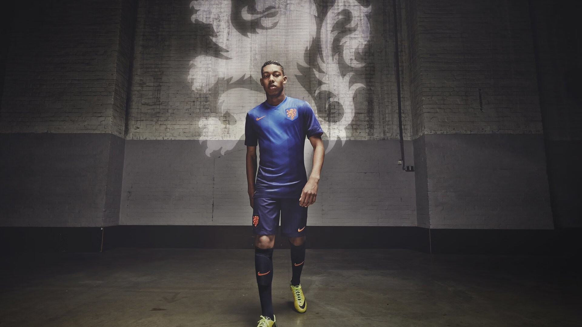 线上足球模拟比赛热潮,虚拟竞技走红,模拟足球联赛