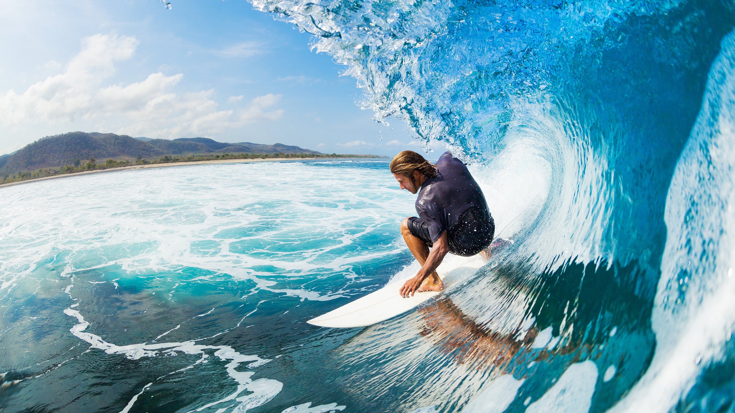 莱昂·马尔尚稳扎稳打掌控比赛节奏，莱昂内尔